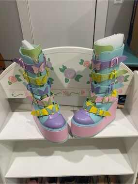 YRU DUNE butterfly platform boots